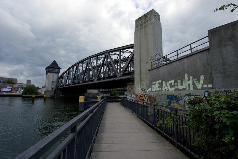 S-Bahn Brücke neben der Elsenbrücke