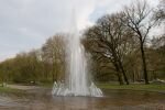 019-Brunnen-im-Park.jpg