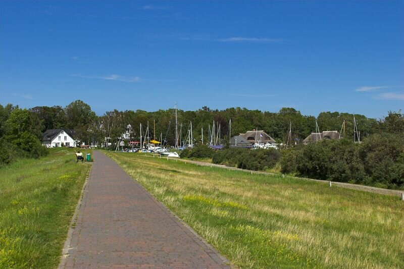 Der Deichweg zwischen Kloster und Vitte