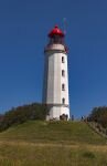 033-Der-Leuchturm-steht-oben-an-der-Steilkueste-von-Hiddensee.jpg