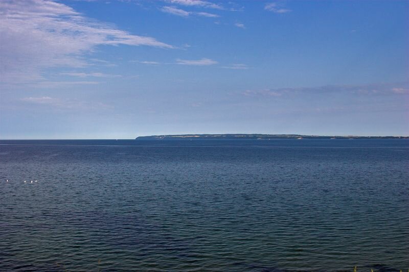 Blick über die Ostsee auf Rügen