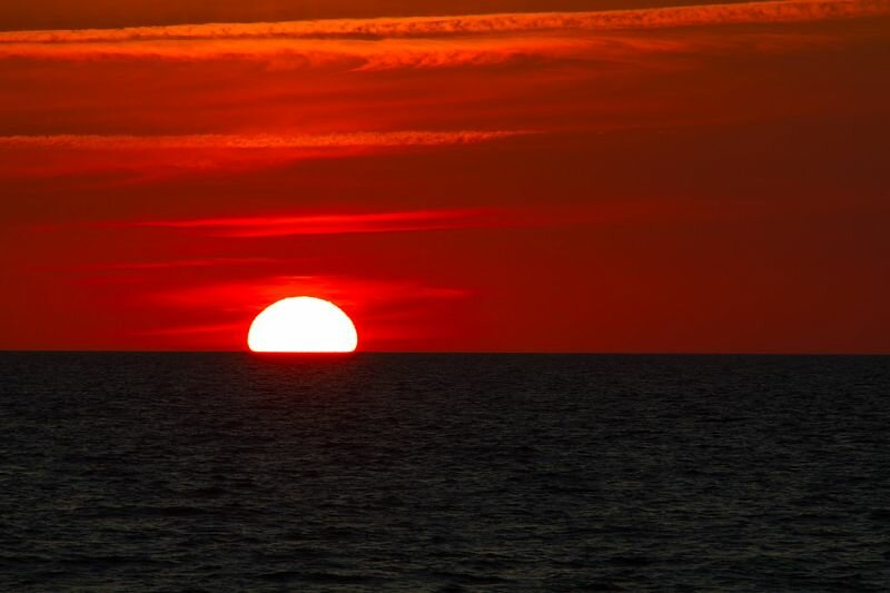 ein Sonnenuntergang am Meer