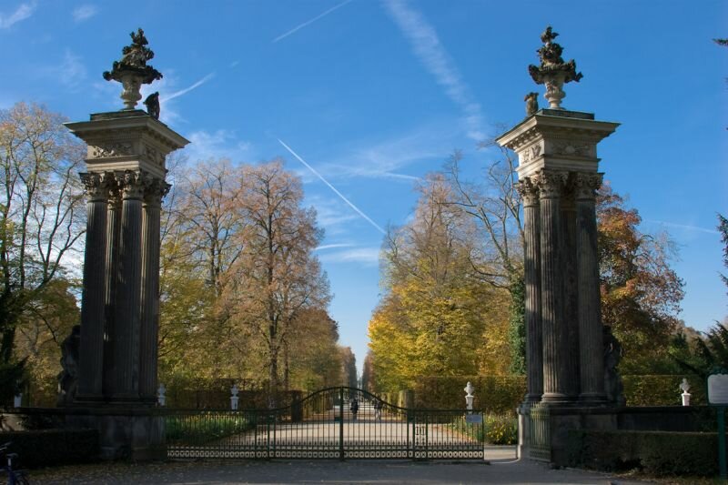 Einer der seitlichen Eingänge zum Park von Sanssouci