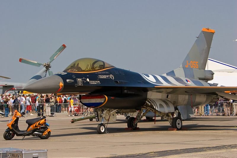 eine F16 auf der ILA 2008 in Berlin