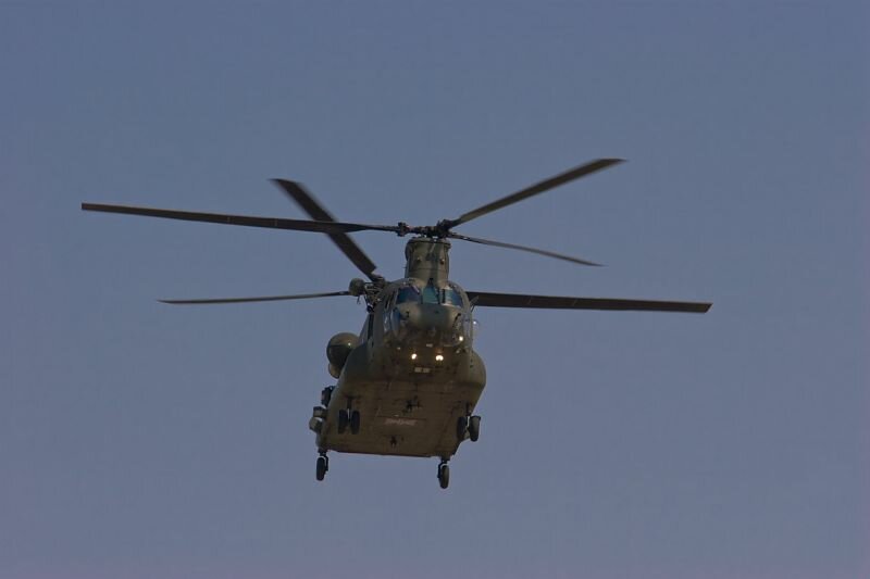 HC1B (352) ein Boeing Vertol Chinook