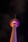 050-Fernsehturm-in-orange-und-lila.jpg